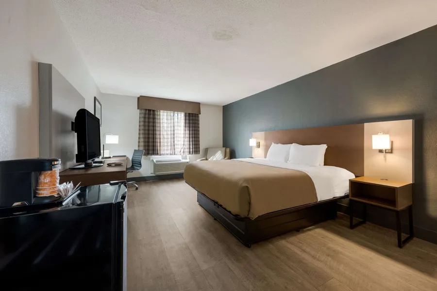 Quality Inn University Area hotel detail image 6