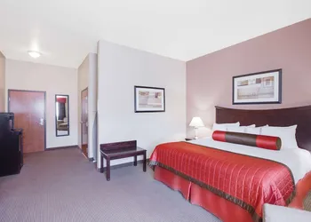 Baymont by Wyndham Wheeler hotel thumbnail 5