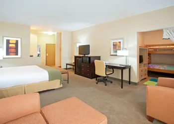 Holiday Inn Express & Suites Nogales by IHG hotel thumbnail 2