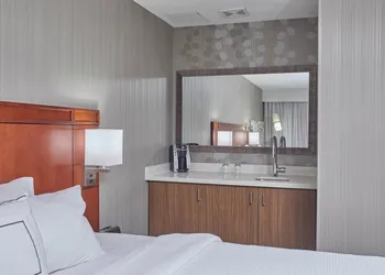 Courtyard by Marriott Eugene Springfield hotel thumbnail 8