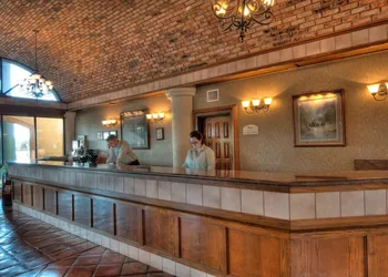 MCM Elegante Suites Abilene hotel thumbnail 3