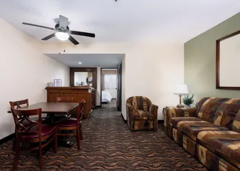 MCM Elegante Suites Abilene hotel thumbnail 7