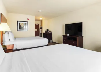 Cobblestone Hotel & Suites - Knoxville hotel thumbnail 7