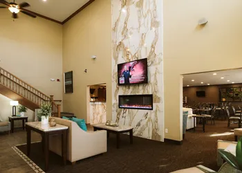 EverSpring Suites hotel thumbnail 3