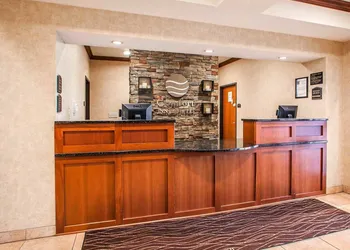 Comfort Inn & Suites Grinnell near I-80 hotel thumbnail 2
