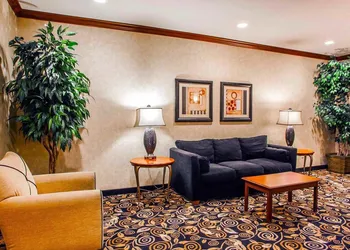 Comfort Inn & Suites Grinnell near I-80 hotel thumbnail 6