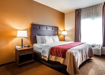 Comfort Inn & Suites Grinnell near I-80 hotel thumbnail 7