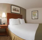 Holiday Inn Express Inn & Suites Searcy by IHG hotel detail image 5