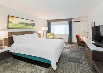 Hilton Garden Inn Davis Downtown hotel thumbnail 4