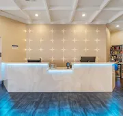 Best Western Plus Palm Court Hotel hotel detail image 3