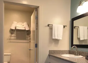 SureStay Plus Hotel by Best Western Gold Beach hotel thumbnail 8