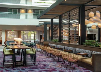 Embassy Suites by Hilton Walnut Creek hotel thumbnail 5