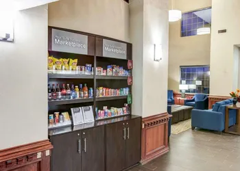 Comfort Suites Idabel hotel thumbnail 2