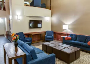 Comfort Suites Idabel hotel thumbnail 3