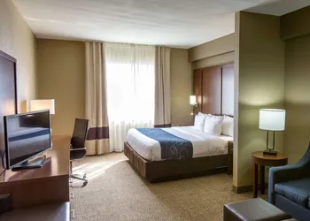 Comfort Suites Idabel hotel thumbnail 8