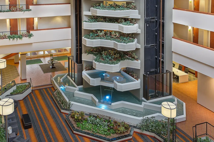 Holiday Inn University Plaza-Bowling Green by IHG hotel detail image 2