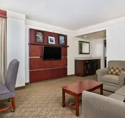 Holiday Inn University Plaza-Bowling Green by IHG hotel detail image 4