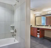 Holiday Inn University Plaza-Bowling Green by IHG hotel detail image 5