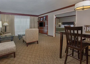 Holiday Inn University Plaza-Bowling Green by IHG hotel thumbnail 6