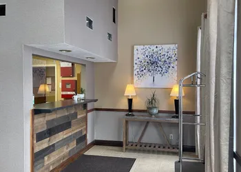 The Woodridge Inn hotel thumbnail 2