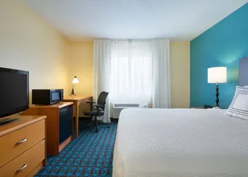 Fairfield Inn & Suites Bismarck North hotel thumbnail 3