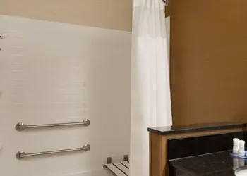 Fairfield Inn & Suites Bismarck North hotel thumbnail 5