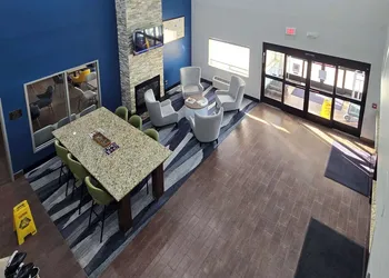 Comfort Suites Terre Haute University Area hotel thumbnail 3