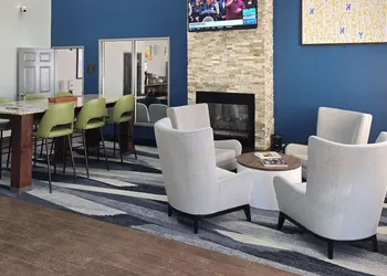 Comfort Suites Terre Haute University Area hotel thumbnail 4