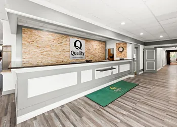 Quality Inn Dayton Airport hotel thumbnail 4