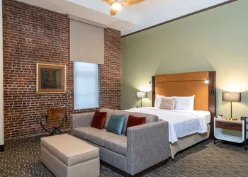 Homewood Suites by Hilton Indianapolis-Downtown hotel thumbnail 5