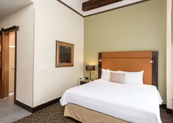 Homewood Suites by Hilton Indianapolis-Downtown hotel thumbnail 7