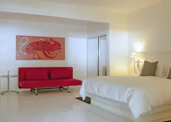 Alcazar Palm Springs hotel thumbnail 4