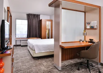 Springhill Suites by Marriott Temecula Wine Country hotel thumbnail 5
