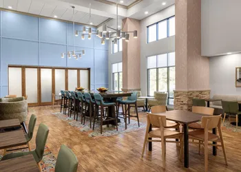 Hampton Inn & Suites Hope hotel thumbnail 2