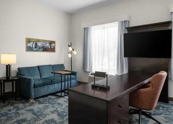 Hampton Inn & Suites Hope hotel thumbnail 7