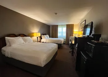 Harbor Winds Hotel hotel thumbnail 8