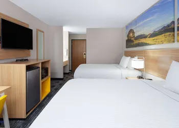 Days Inn by Wyndham Wooster hotel thumbnail 6