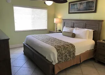 Tropical Beach Resorts hotel thumbnail 7