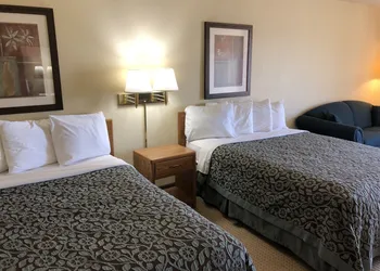 Days Inn by Wyndham Iron Mountain hotel thumbnail 8