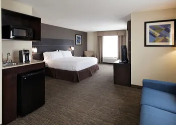 Holiday Inn Express Hotel & Suites East Wichita I-35 Andover by IHG hotel thumbnail 6