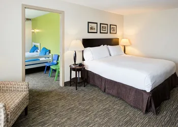 Holiday Inn Express Hotel & Suites East Wichita I-35 Andover by IHG hotel thumbnail 7