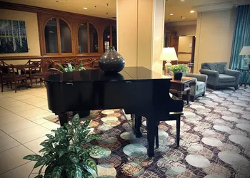 Lynchburg Grand Estate hotel thumbnail 4