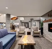 La Quinta Inn & Suites by Wyndham Fairbanks Airport hotel detail image 3