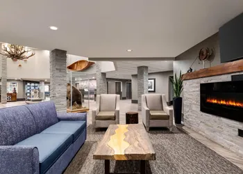 La Quinta Inn & Suites by Wyndham Fairbanks Airport hotel thumbnail 3