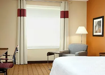 Four Points by Sheraton Edmonton International Airport hotel thumbnail 5