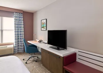 Hilton Garden Inn Bloomington hotel thumbnail 8
