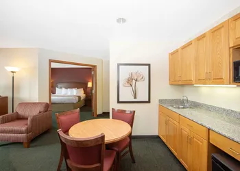 AmericInn by Wyndham Kearney hotel thumbnail 7