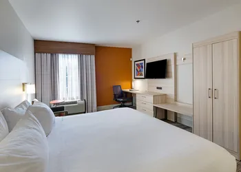 Holiday Inn Express Lexington by IHG hotel thumbnail 4