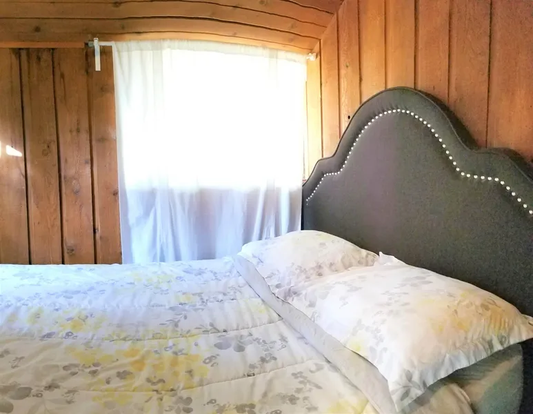 Rundle Chalets hotel detail image 2