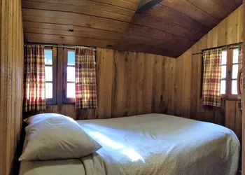 Rundle Chalets hotel thumbnail 5